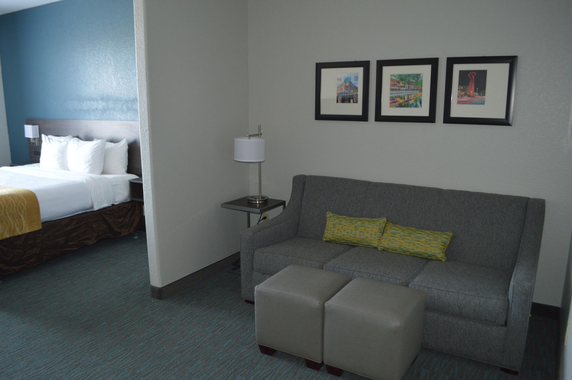 Spark By Hilton Selma