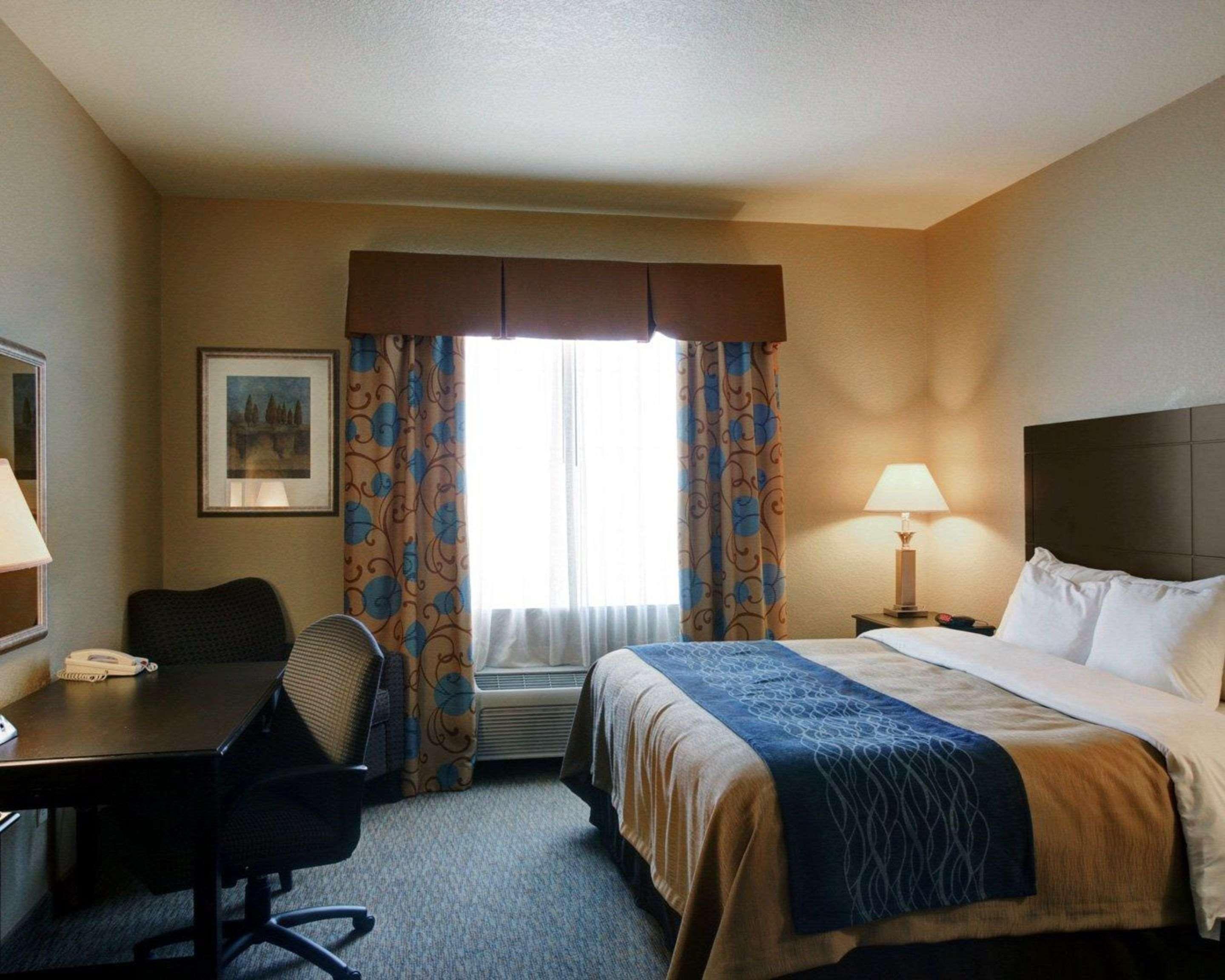Hotel Spark By Hilton Selma