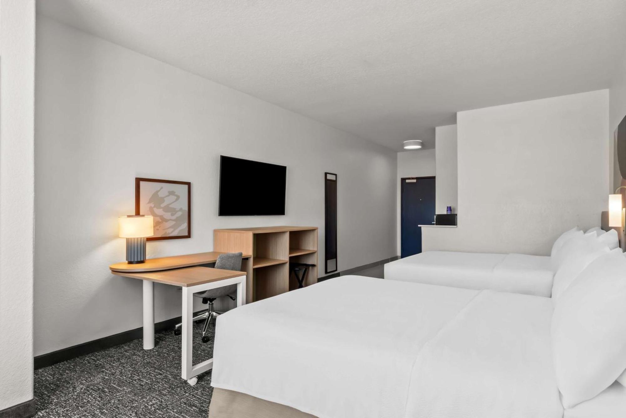 Hotel Spark By Hilton 3*