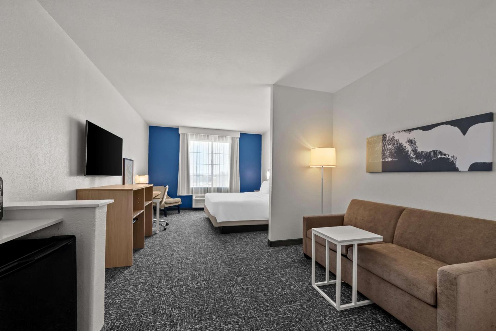 Spark By Hilton Hotel